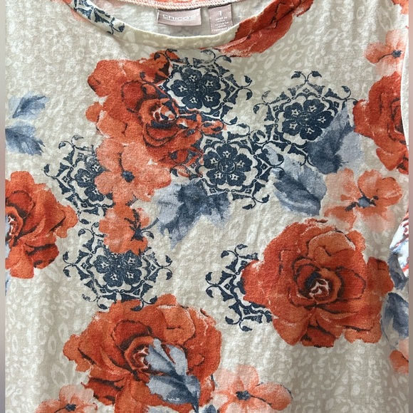 Chico’s Floral Top Shoulder Button Accents Size M - Picture 4 of 11